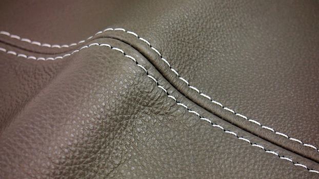 95 - graphit, kontrastné šitie 95 - graphit, kontrastné šitie